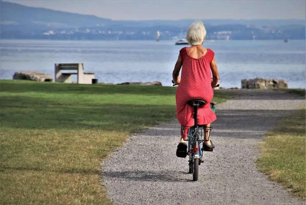 park, bike, senior-5528190.jpg